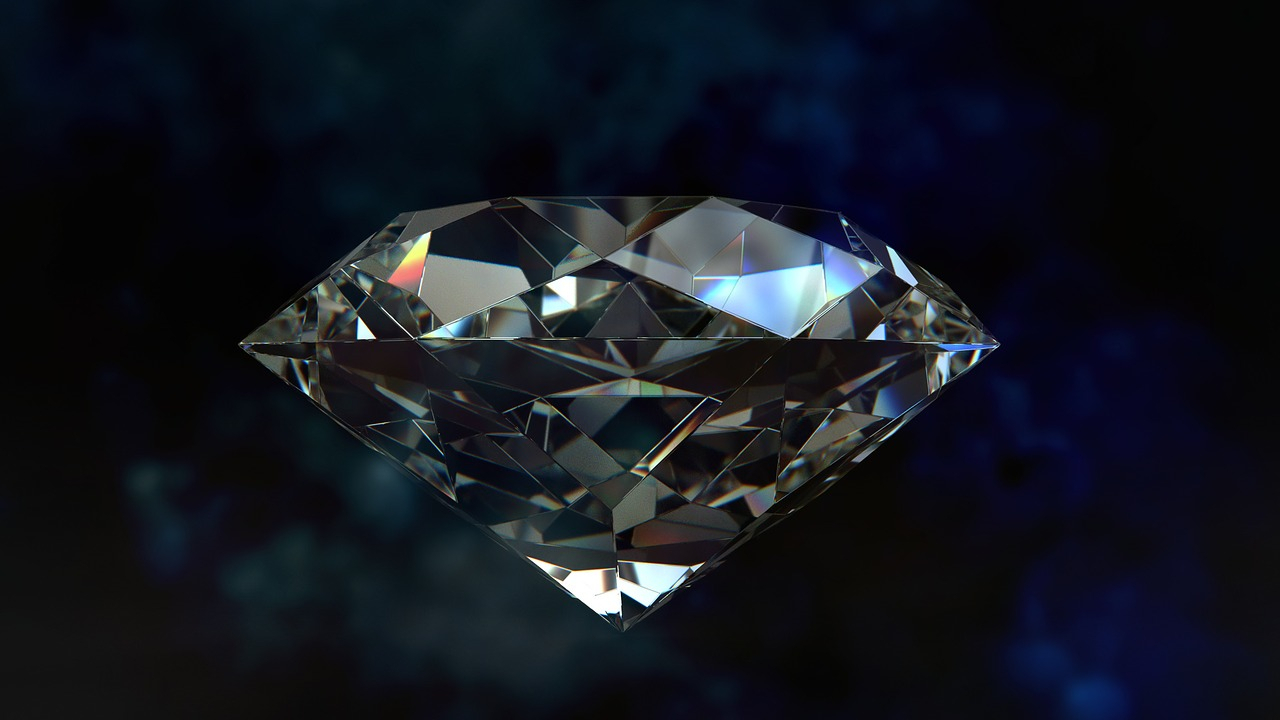 A giant diamond jewel